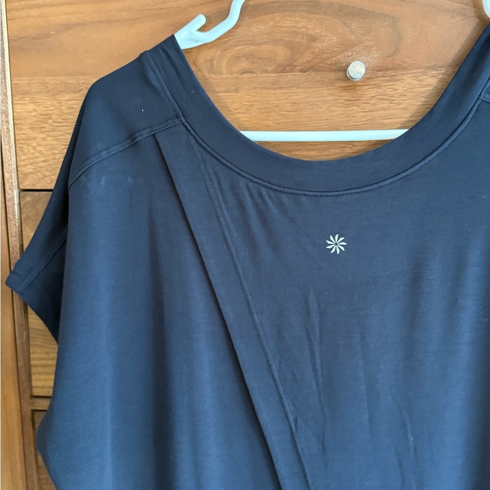 Athleta breezy crossback tee black NWT Size XL - Picture 8 of 8
